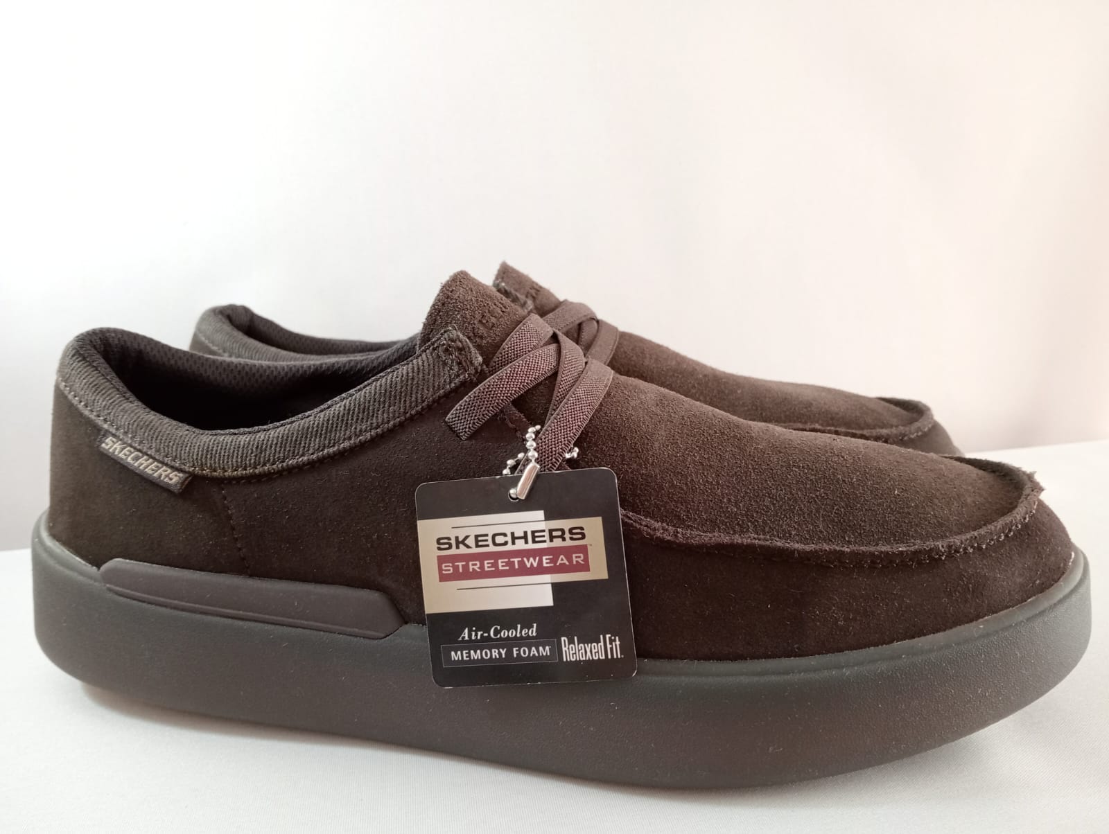 Skechers Streetwear – Relaxed Fit (Air-Cooled Memory Foam)