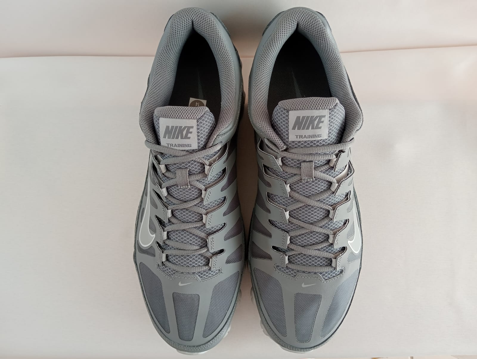 Nike Reax