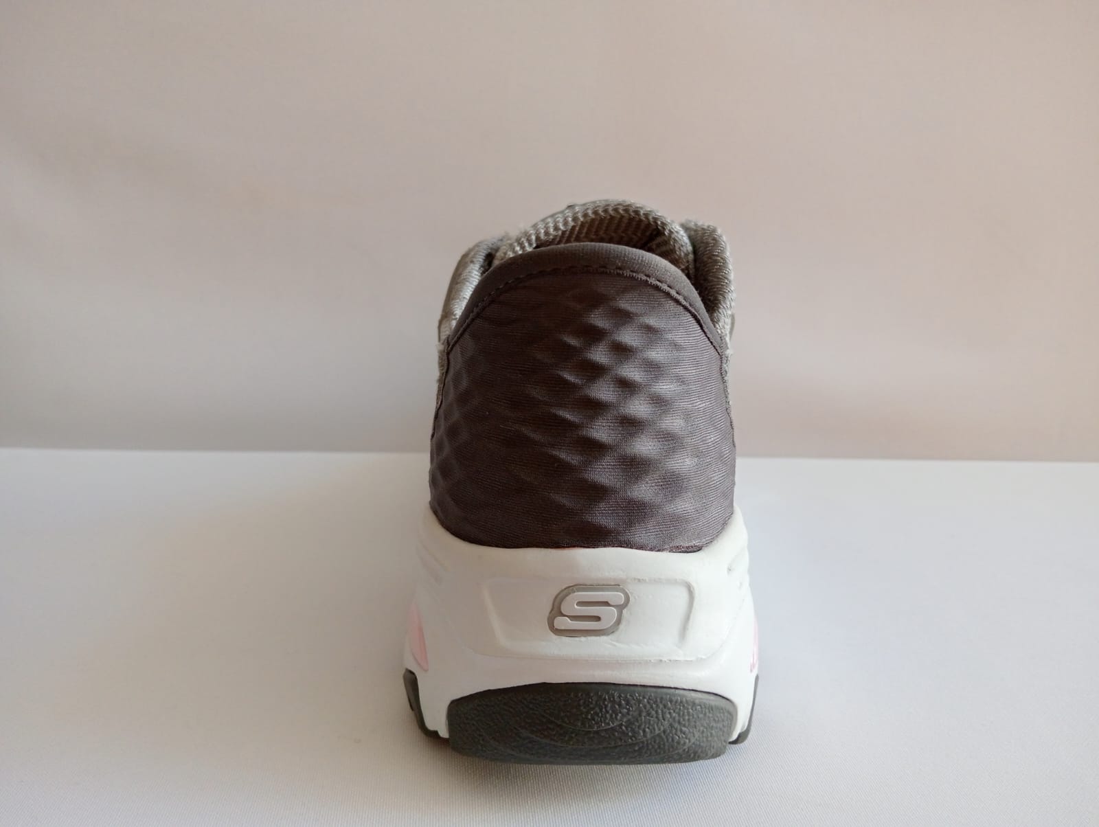 Skechers D’Lites – Slip-Ins