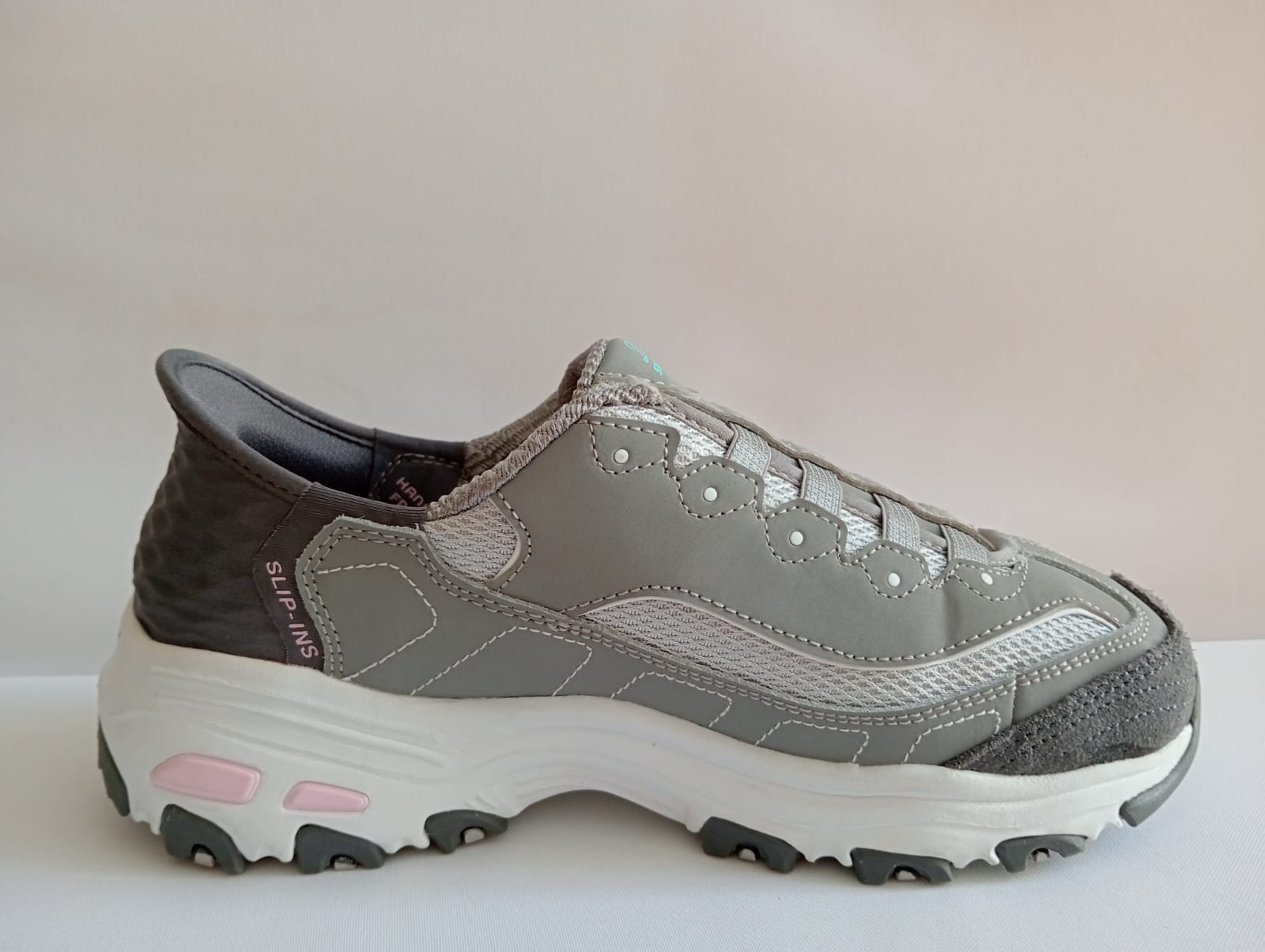 Skechers D’Lites – Slip-Ins